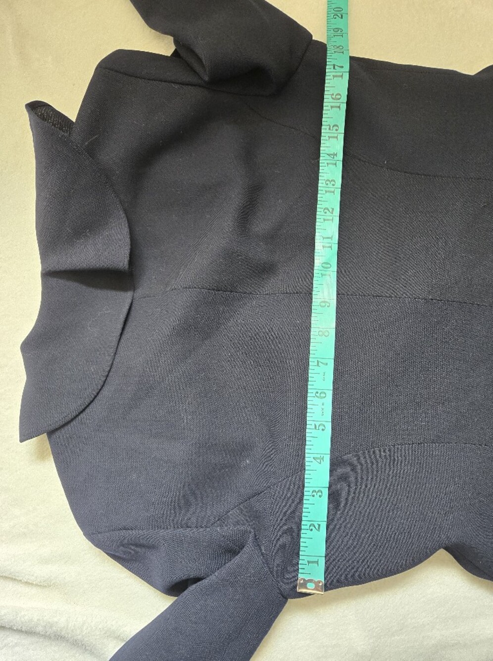 Ralph Lauren Navy 100% Worsted Wool Ruffle Front Blazer. Size 6 - Picture 9 of 13